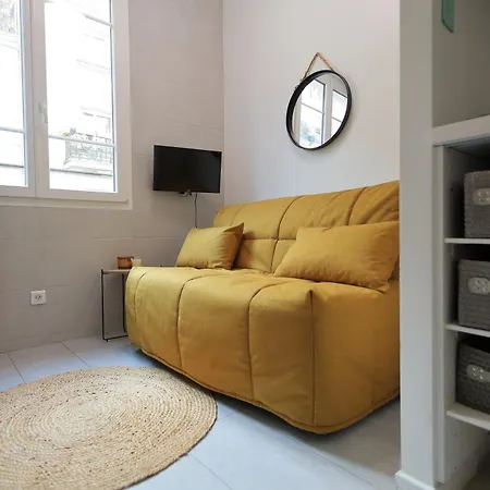 Apartment In The Heart Of *