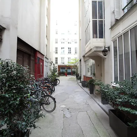 In The Heart Of Paris